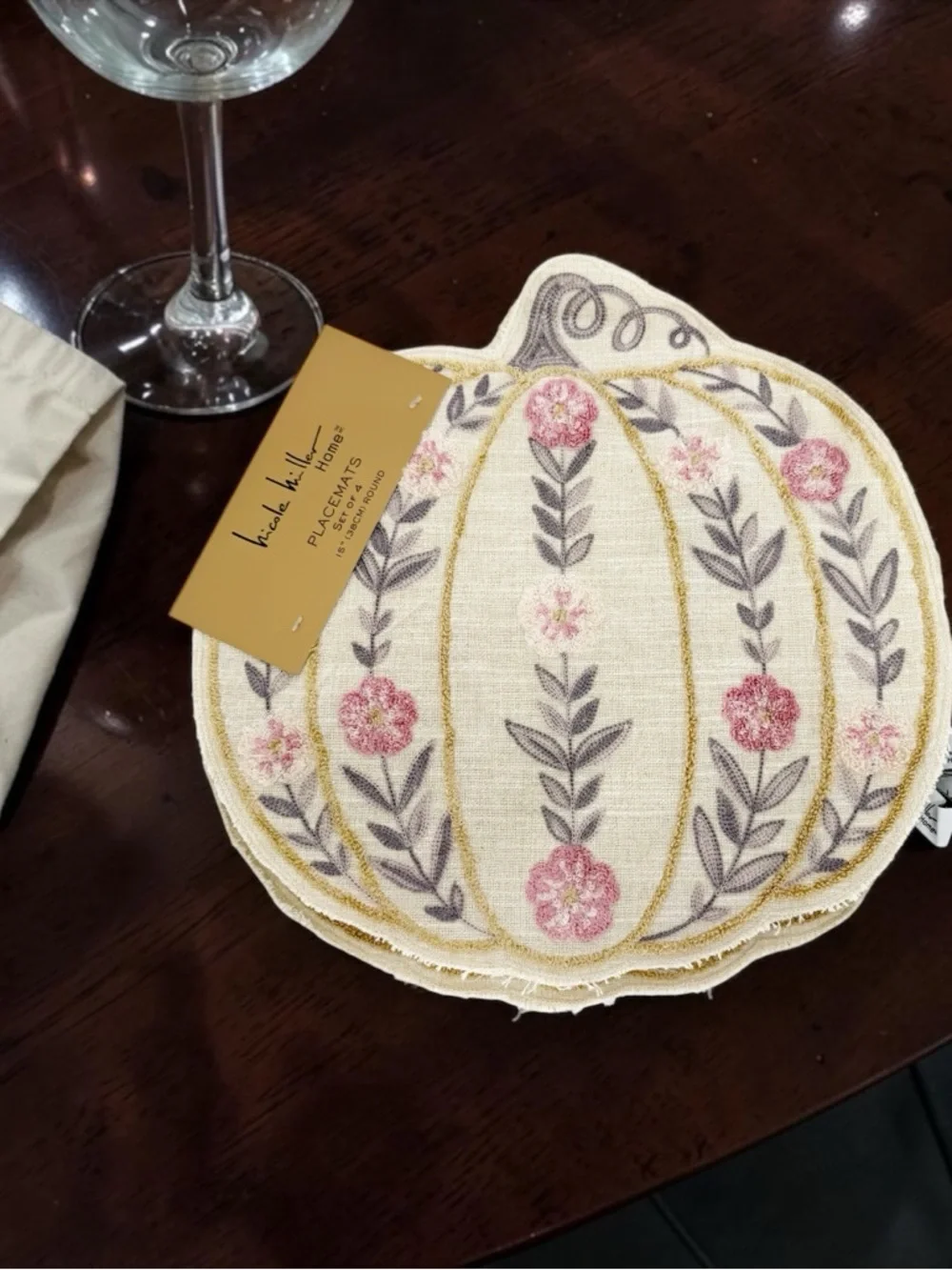 NWT Nicole Miller Set of 4 Pumpkin‎ Placemats Fall Thanksgiving Table Decor